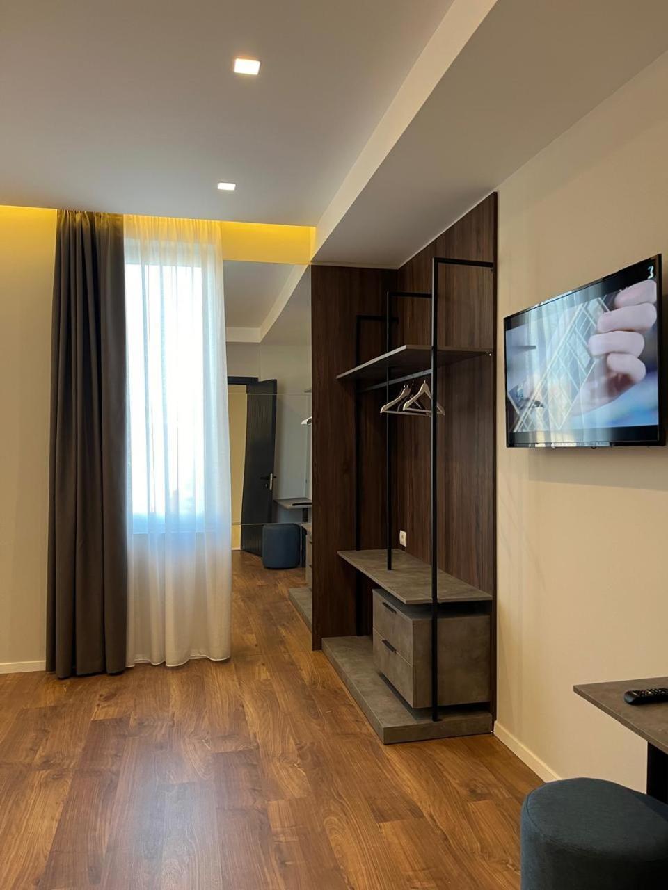North Alb Hotel Σκόδρα Εξωτερικό φωτογραφία